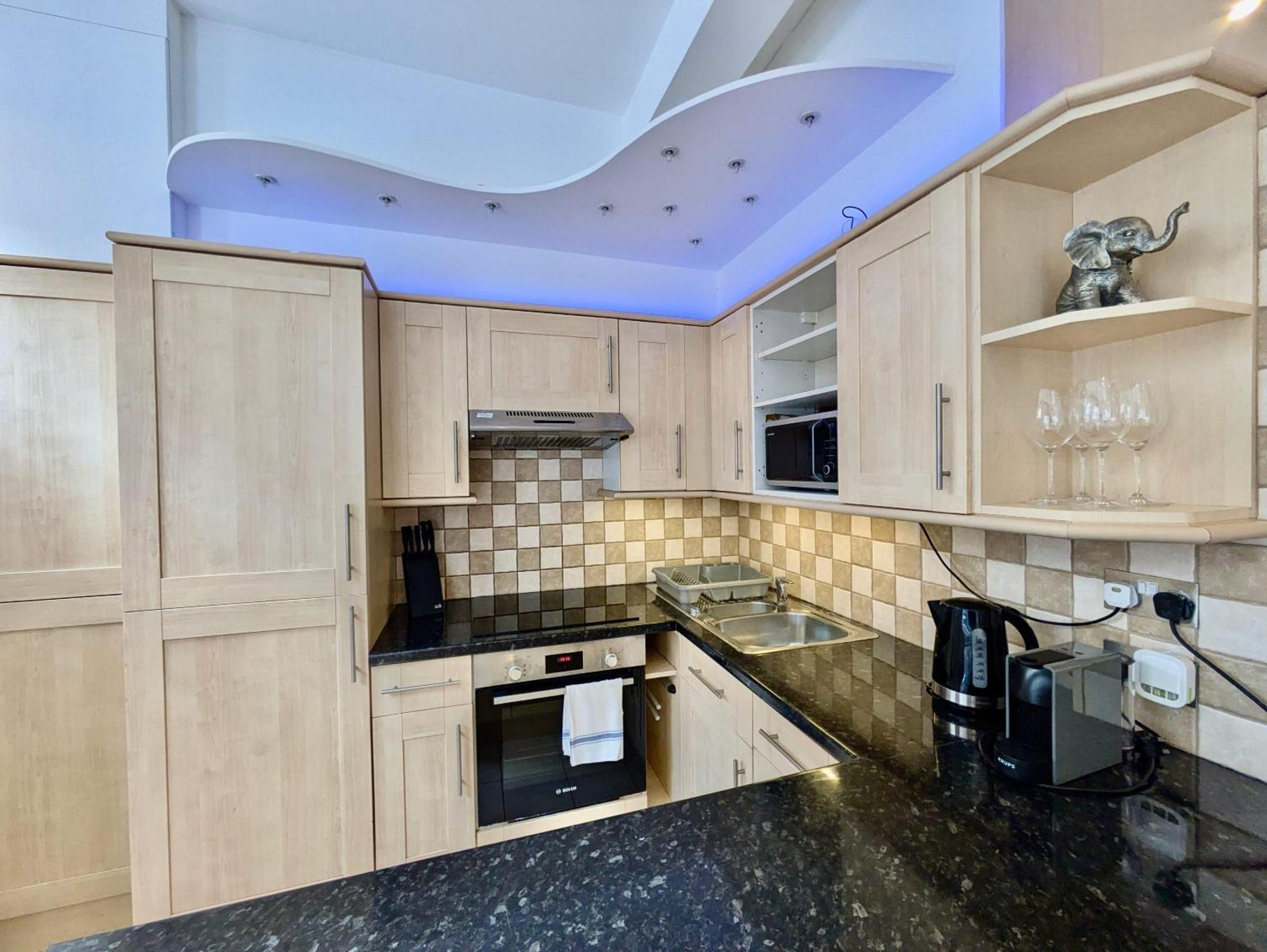 Stunning 2br Flat In Apartment